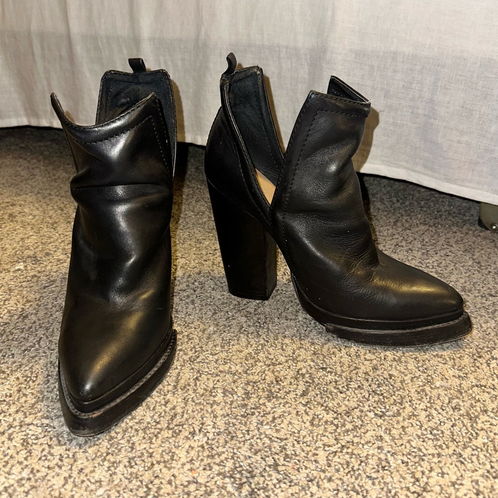 Jeffrey Campbell slide slit booties with heel sz 8